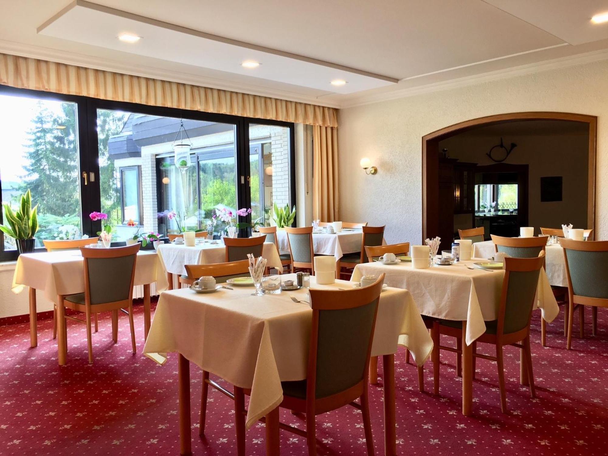 Landhotel Hubertus Unterelsbach Экстерьер фото